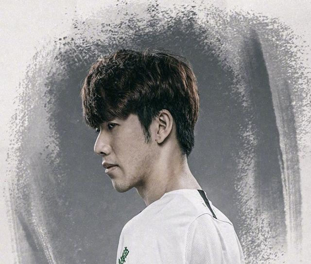 都是汗水和 都是汗水和